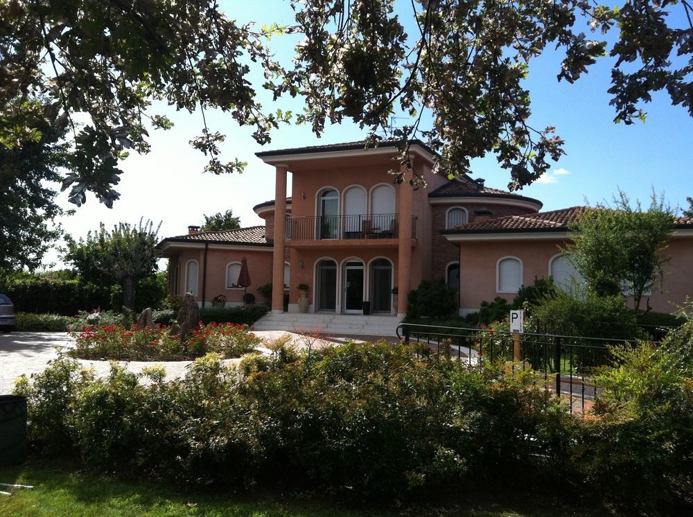 Villa Kalan Ferrara Esterno foto